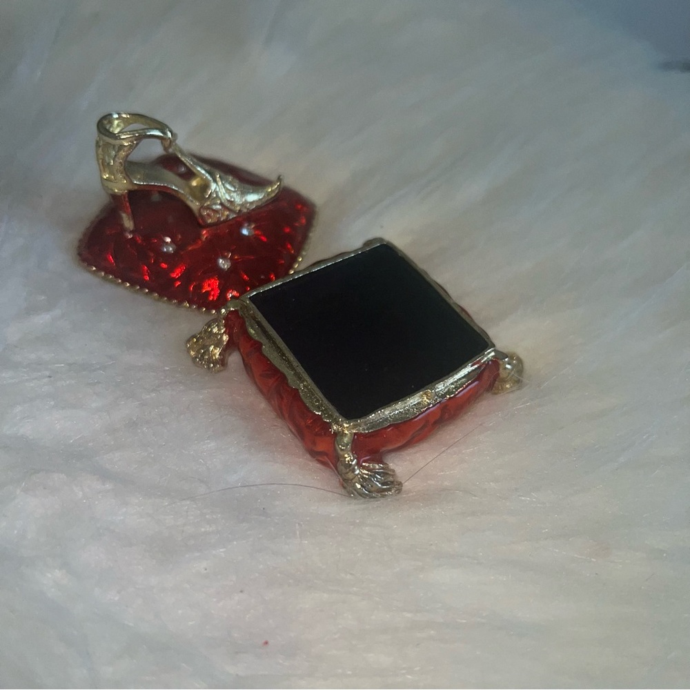 Ring holder decor - Picture 2 of 2